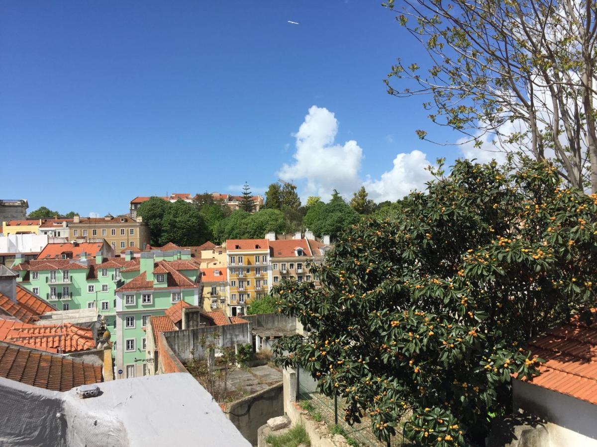 Central Lisbon With View Exterior photo